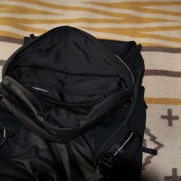 Lululemon Run All Day Backpack 13L - Picture 3 of 3